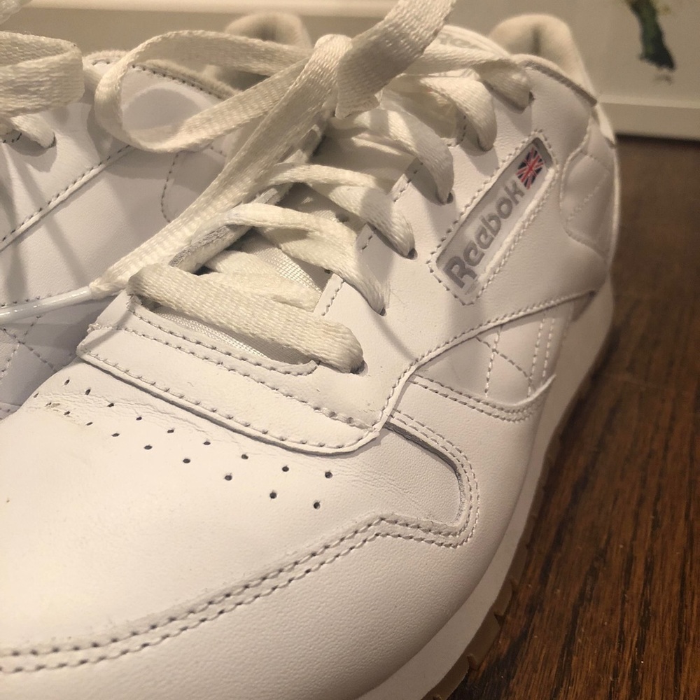 WOMENS 9.5 Reebok Classic